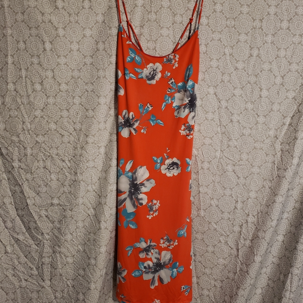 Floral Crossback Silhouette Hugging Dress